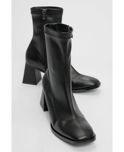 Prologue Shoes Women's Plesa Chunky Heel Boot