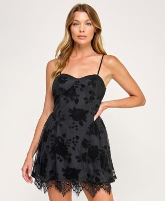 SENI & CADE Juniors' Flocked Sweetheart Neckline Mini Dress with Lace Hem