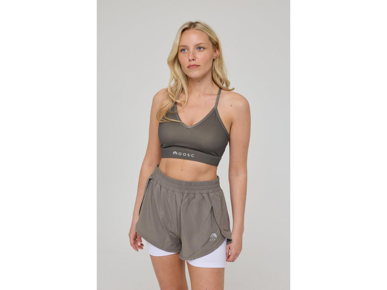 OOSC Women's Medium Support Infinite Sports Bra