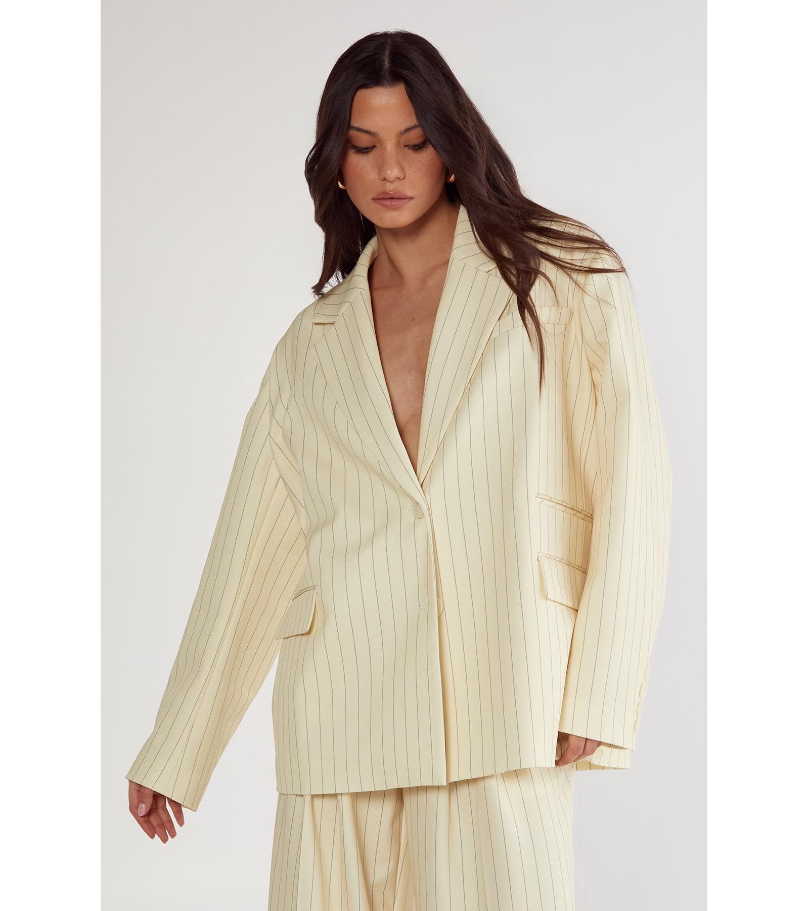 Женский приталенный блейзер Nasty Gal Oversized Pinstripe