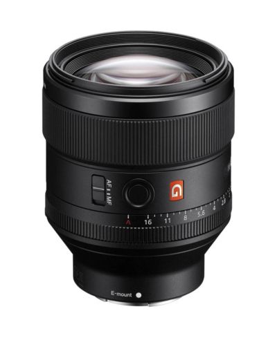 Объектив Sony FE 85mm f/1.4 GM, черный, комплект с фильтром 77mm Digital Essentials и чехлом 15x15"