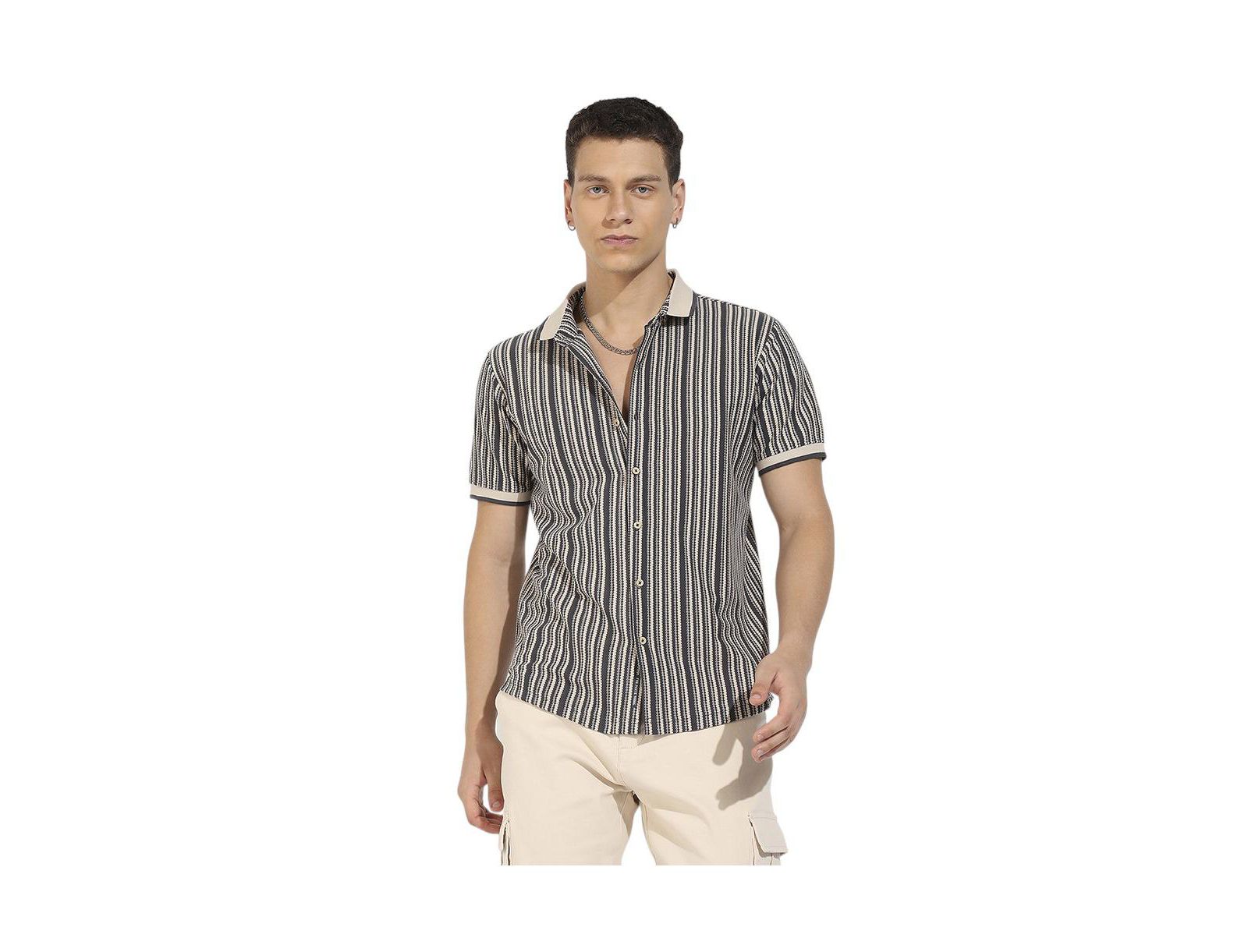 Campus Sutra Men's Light Grey & Navy Blue Contrast Knitted Shirt