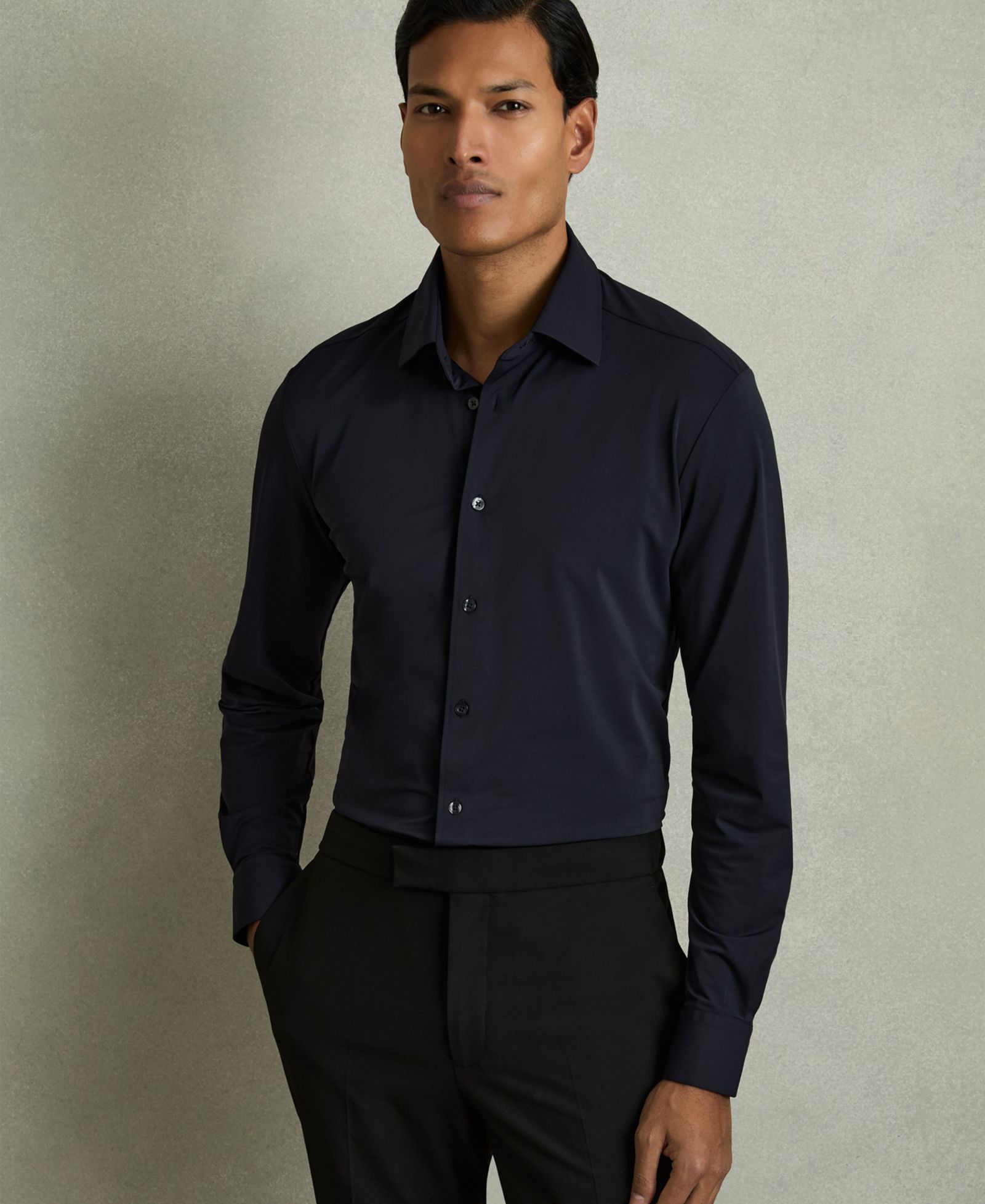 REISS Men's Voyager Long-Sleeve Travel Dress Shirt