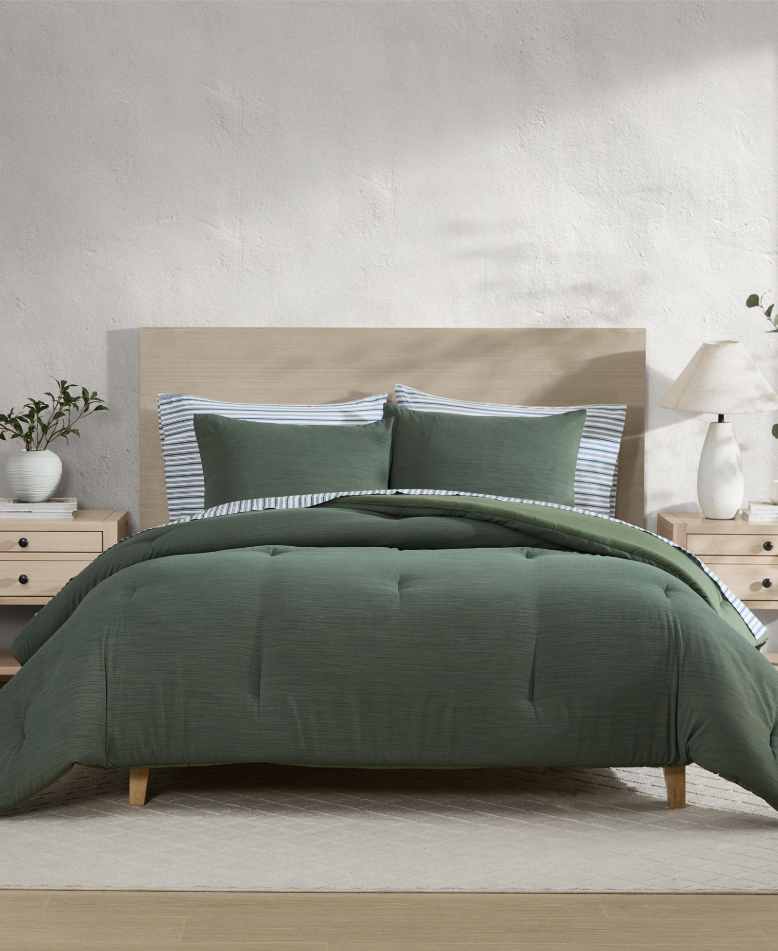 Nautica Herringbone Jacquard Chenille Solid 3-Pc. Comforter Set, Full/Queen