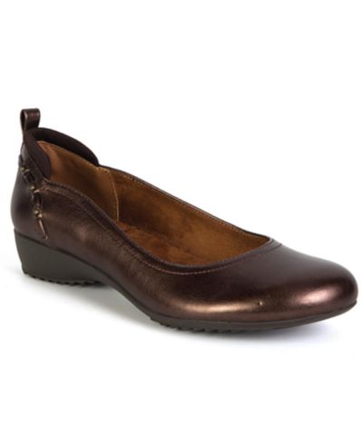 JBU Women's Vivian Round Toe Flats