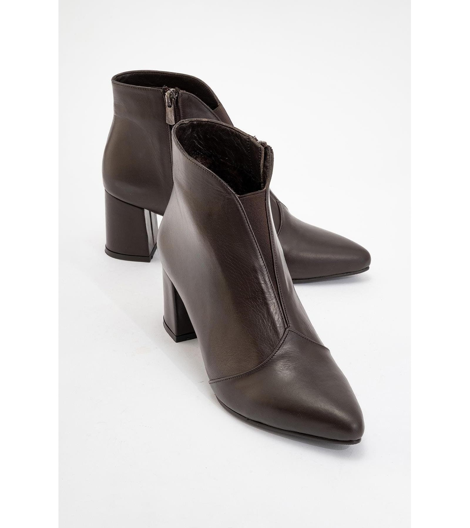Forever & Always Shoes Women's Finda Leather Block Heel Boot