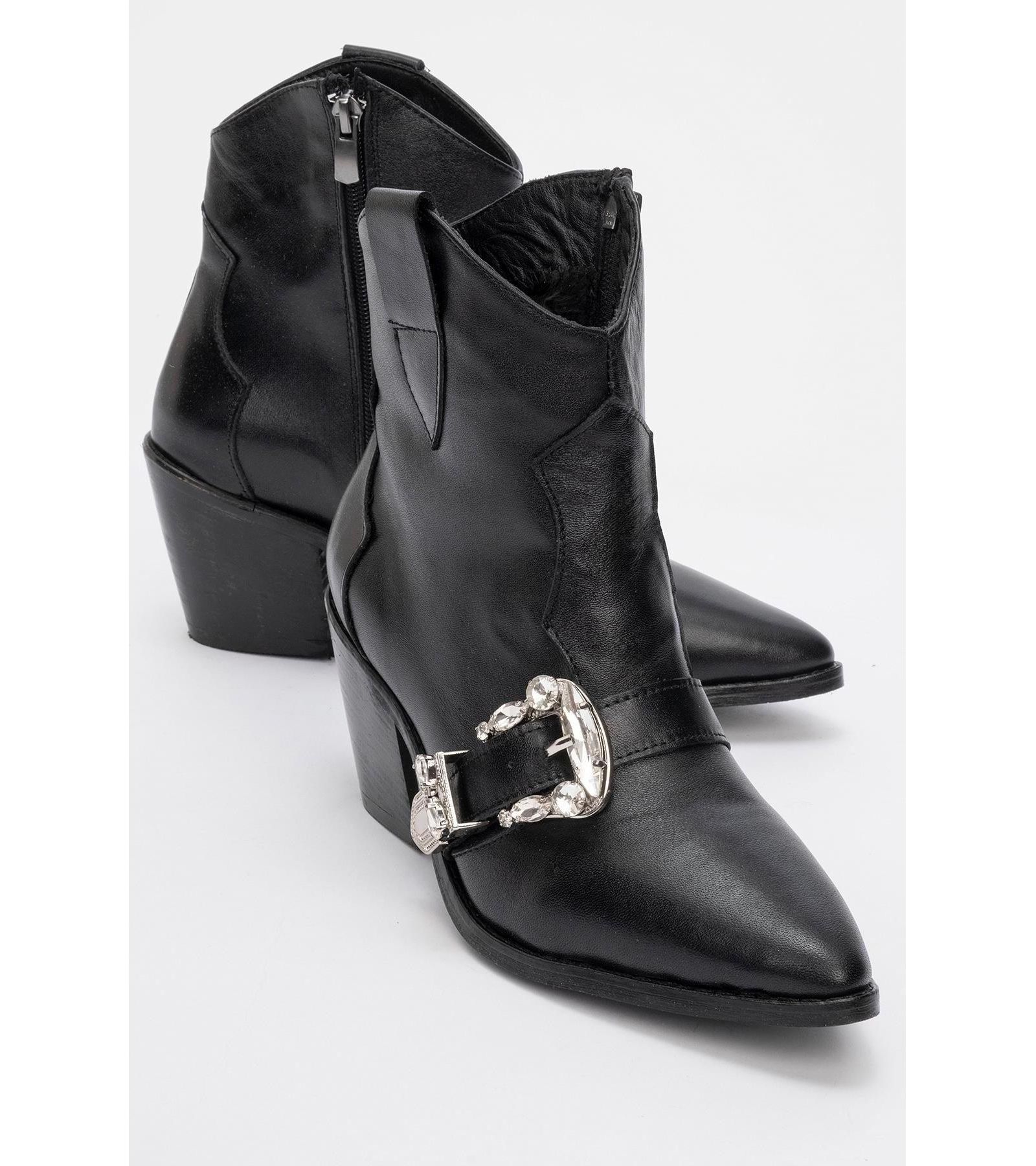 Женские ботинки Forever & Always Shoes Any Leather Buckle Boot