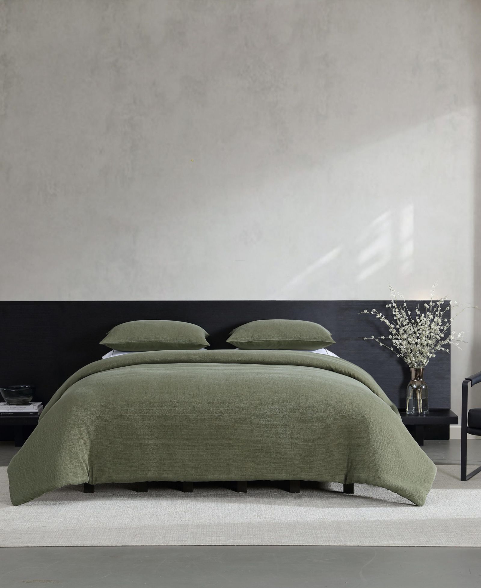 Vera Wang Carved Lines Matelassé 3-Pc. Comforter Set, Queen