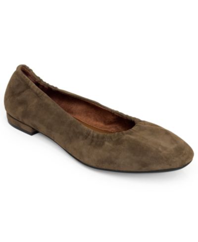 Fango suede