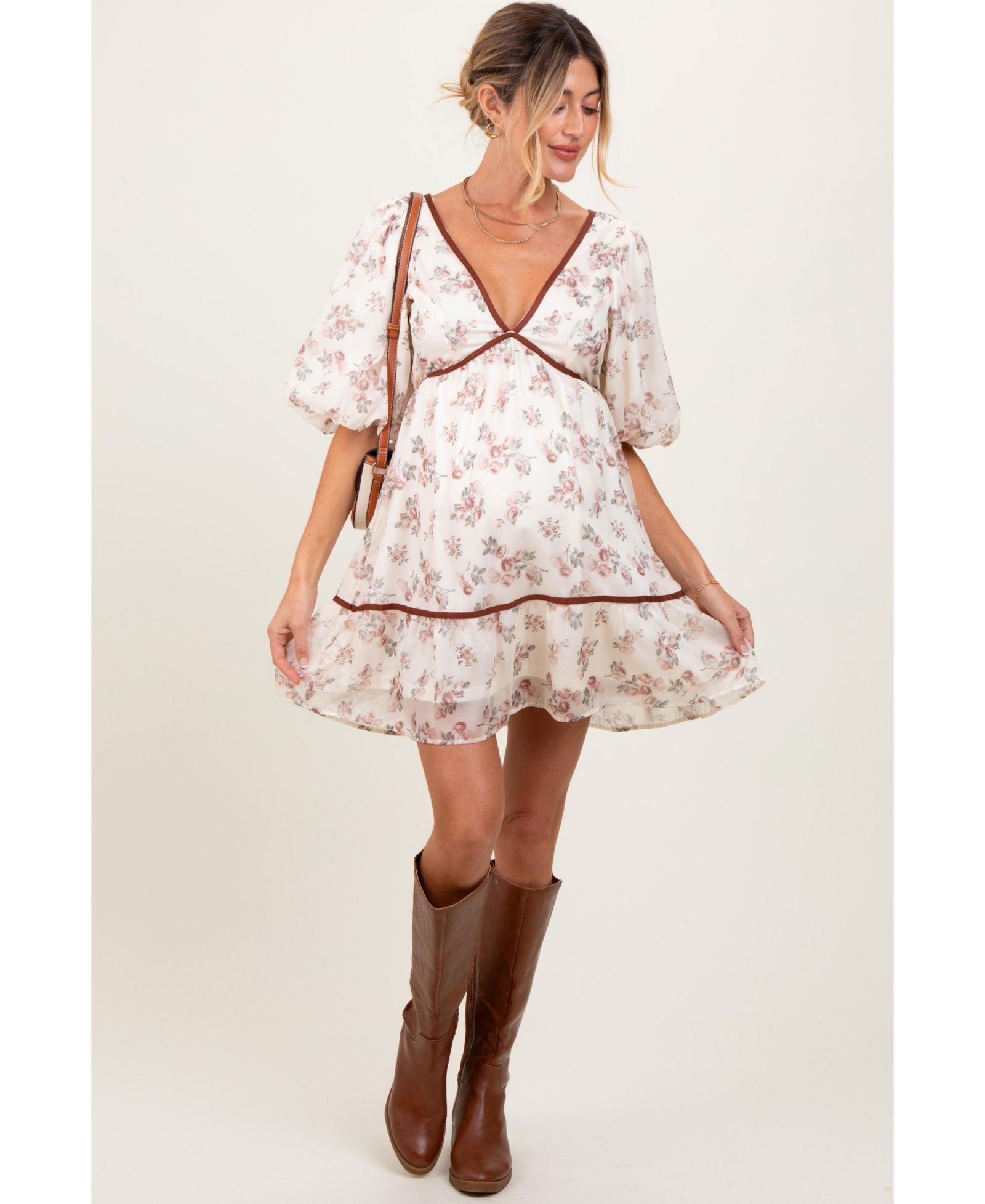Женское платье Pinkblush Cream Floral Deep V-Neck Back Cutout