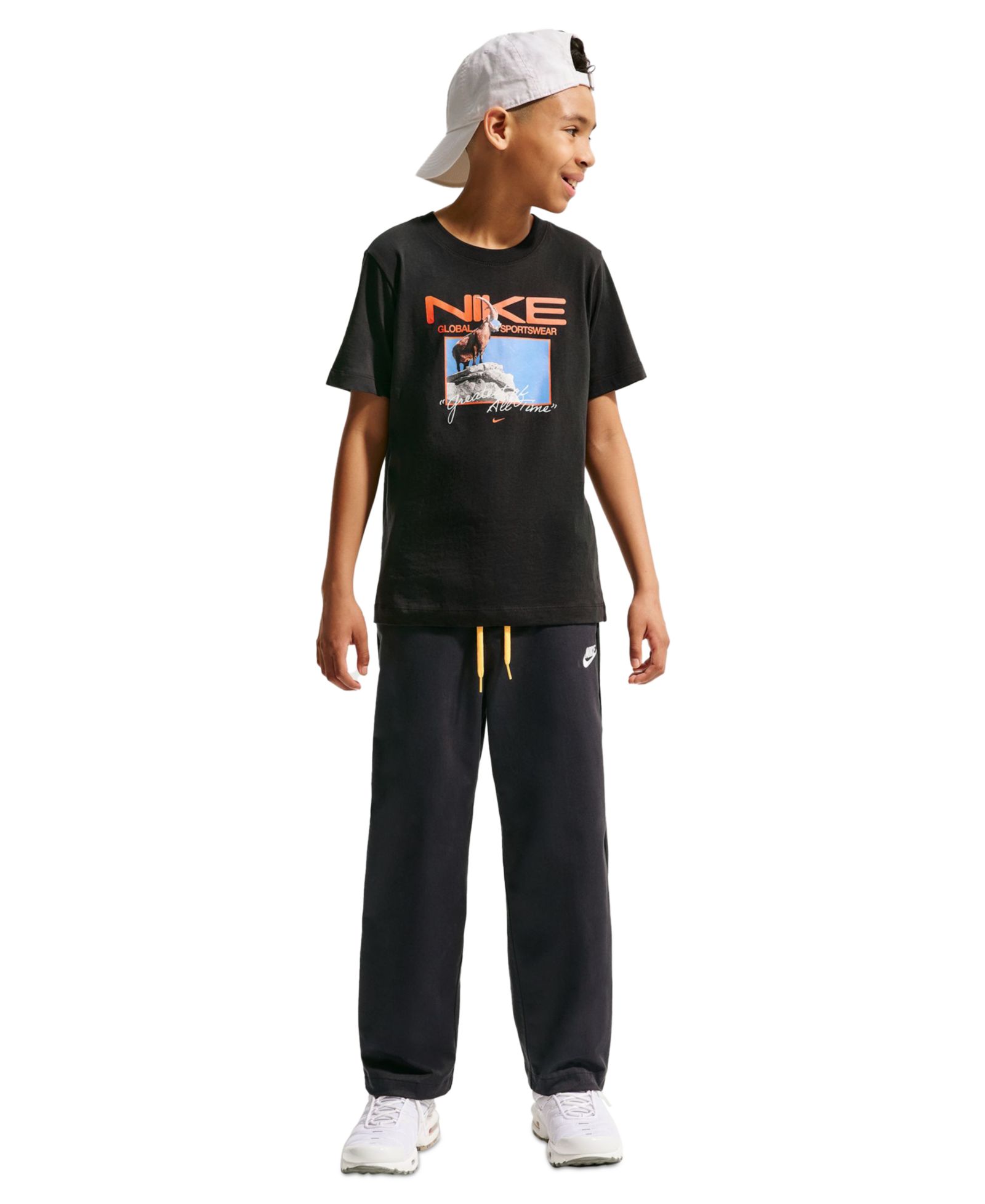 Nike Boys' 8-20 Sportswear Short-Sleeve T-Shirt
