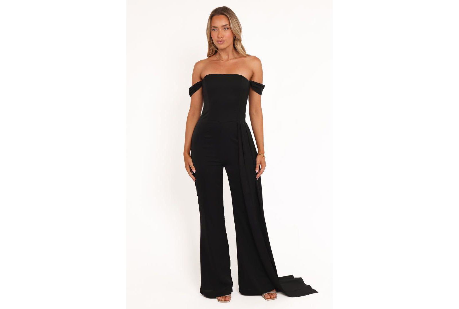 Petal and Pup Женский Jenny Off Shoulder Jumpsuit - Black