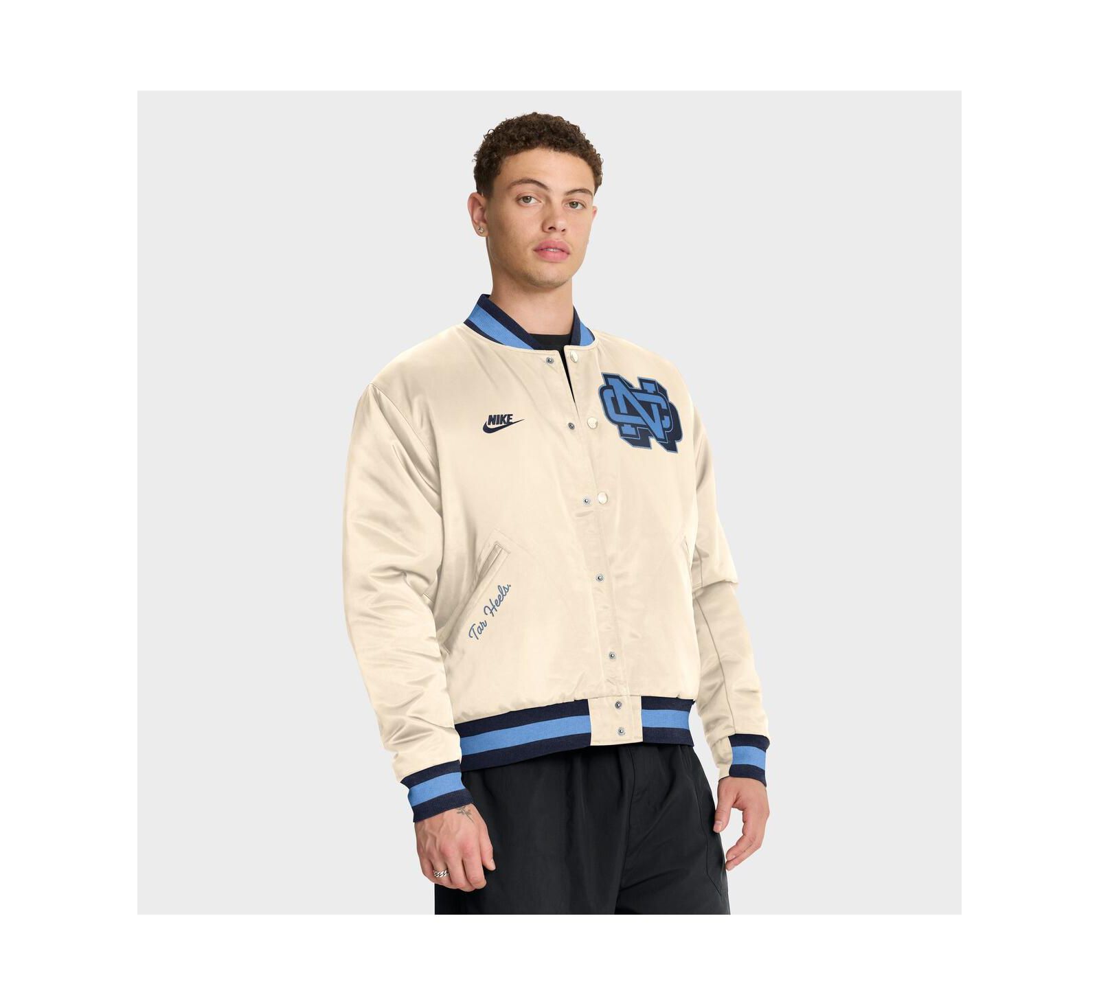 Мужская бомбер-куртка Nike North Carolina Tar Heels Legacy, бежевого цвета (Tan)