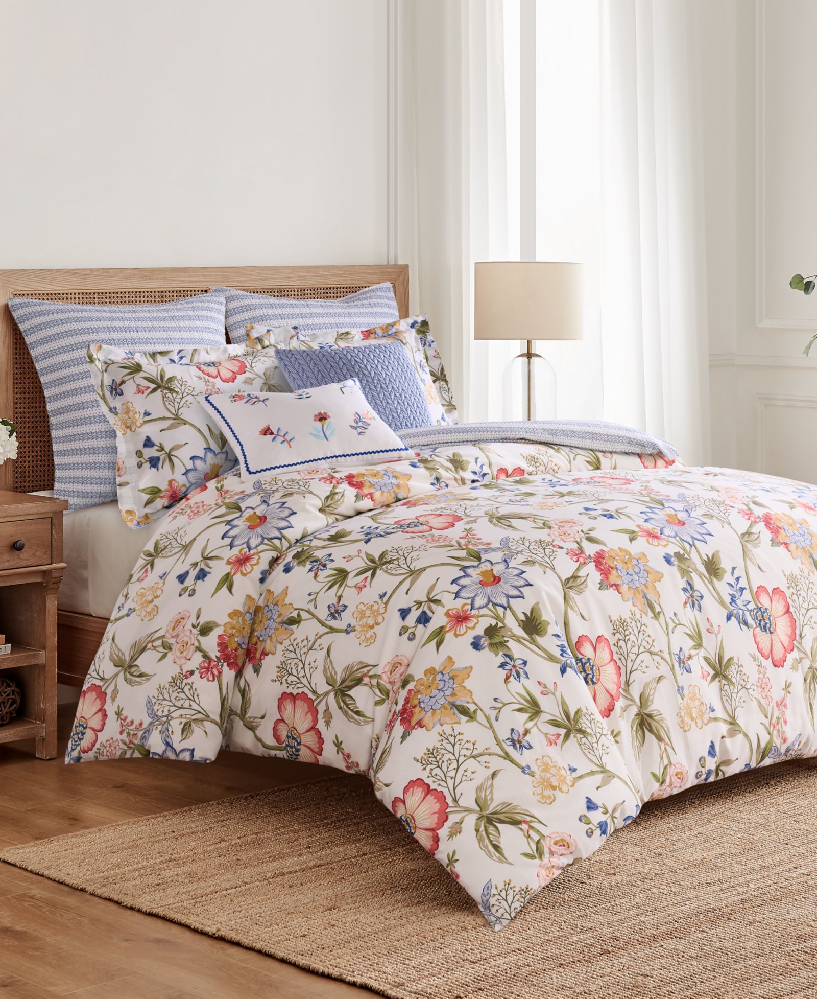 Levtex Home Maileen Reversible 3-Piece Comforter Set, King/California King