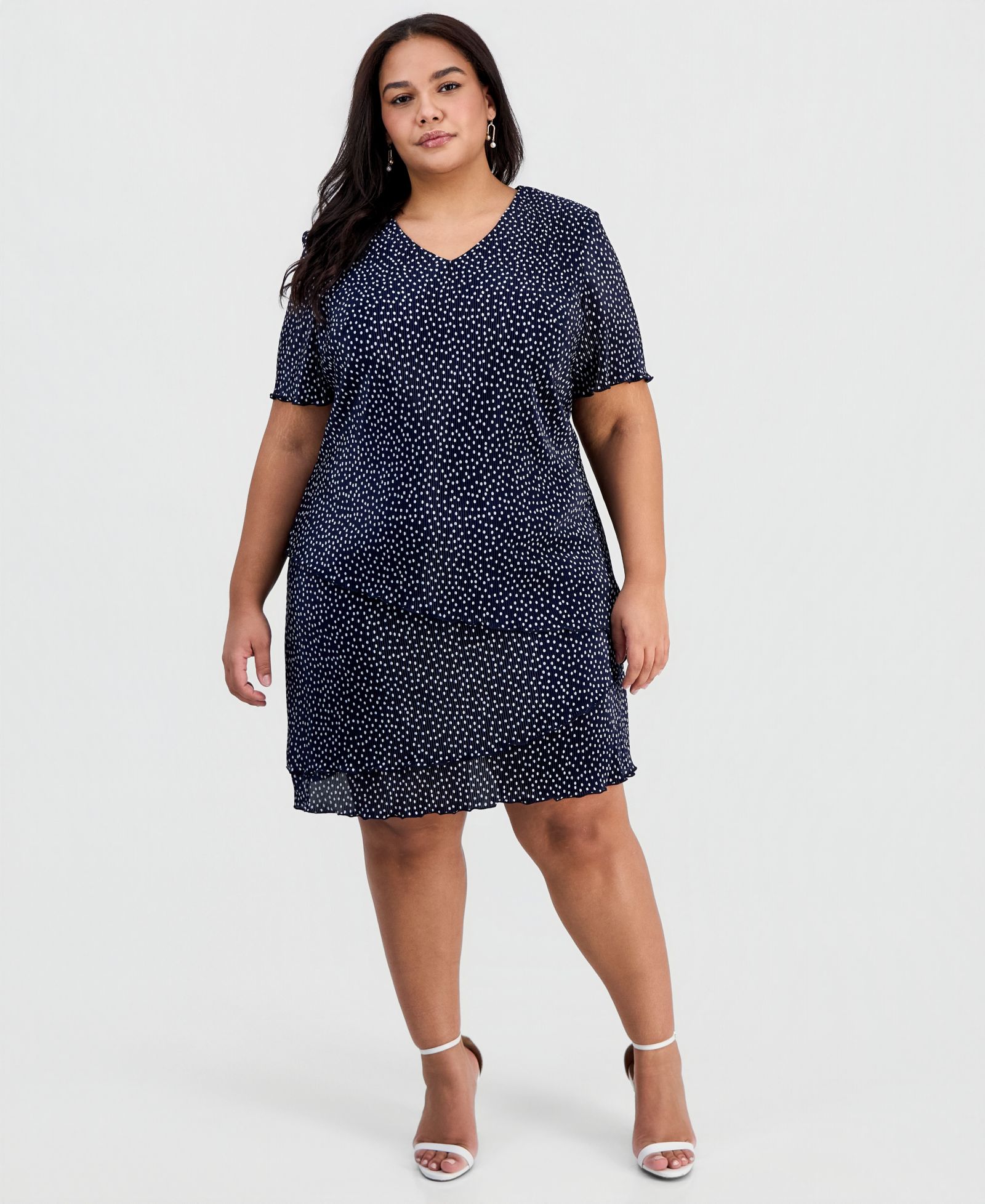 Женское платье Connected Plus Size Floral Ruffle-Tiered V-Neck Sheath