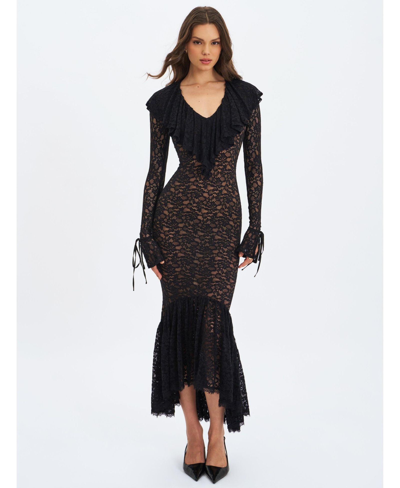 Miss Circle Women's Parisa Black Lace Ruffled Mermaid Maxi Dress