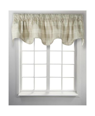 Ellis Curtain Light Blocking Cool Adjustable Bartlett Lined Scallop Window Valance - 70x17"