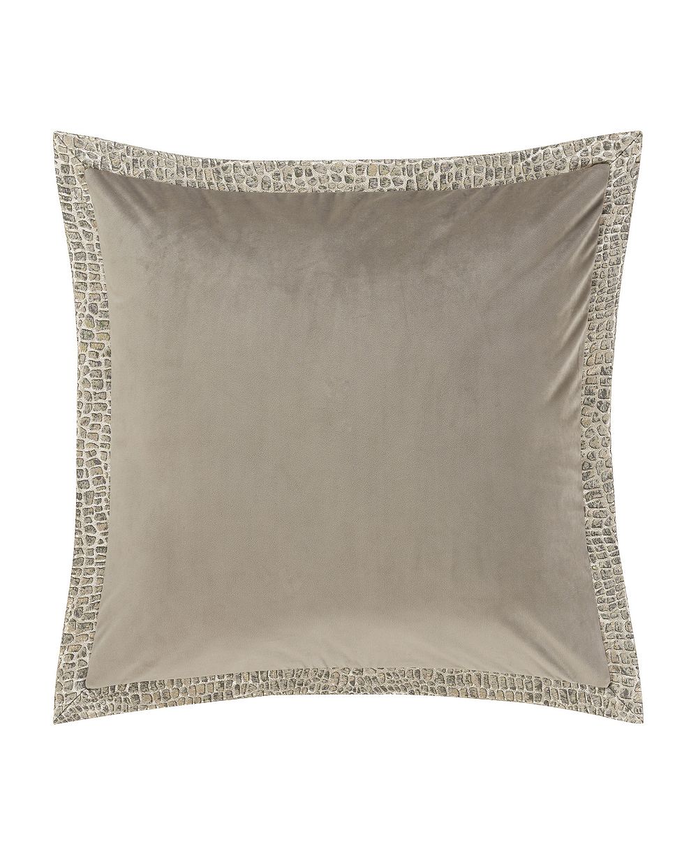 Наволочка J Queen New York Habitat Embossed, европейская