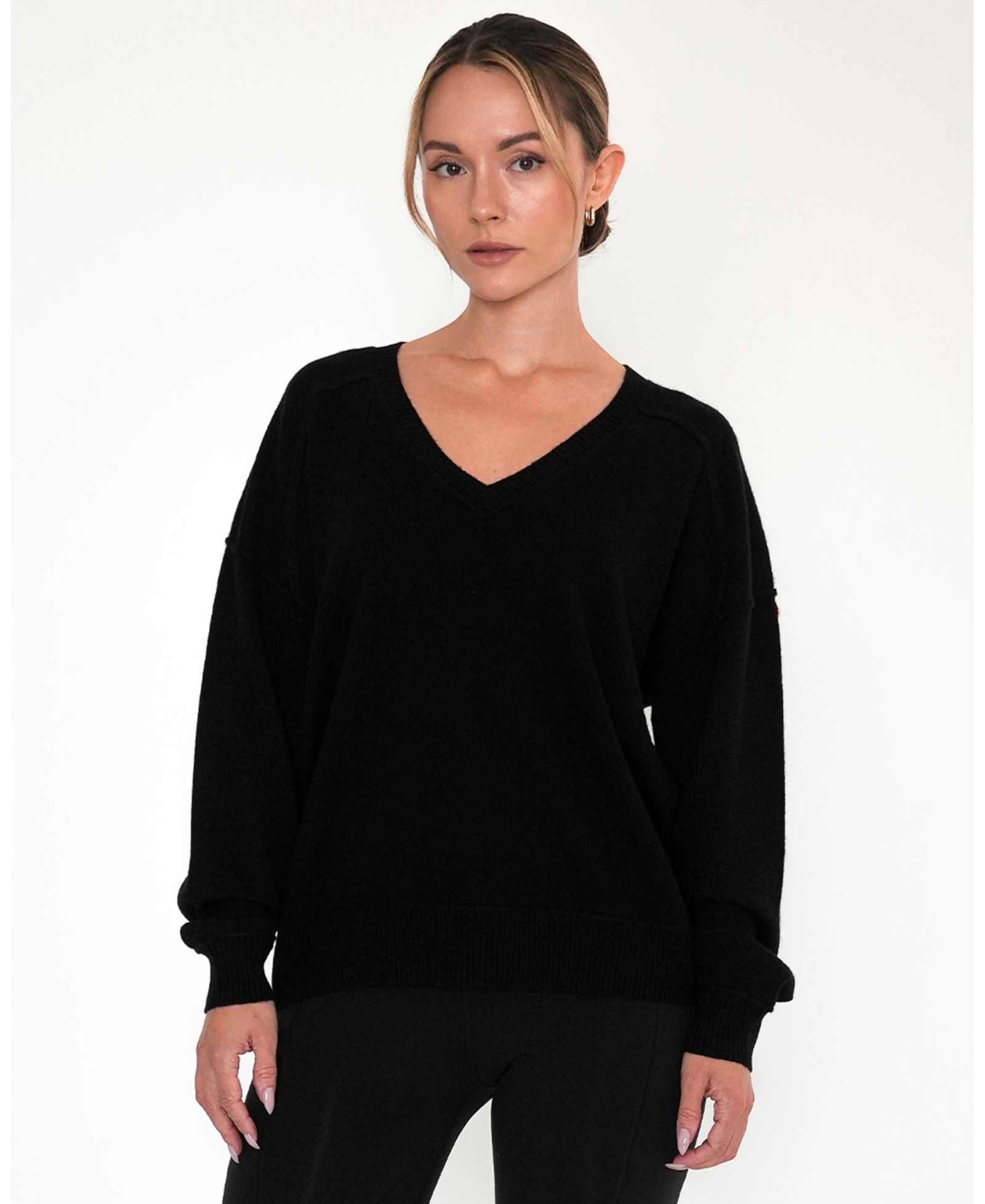 Rebody Active Женский кашемировый свитер Rebody Active Nora V Neck