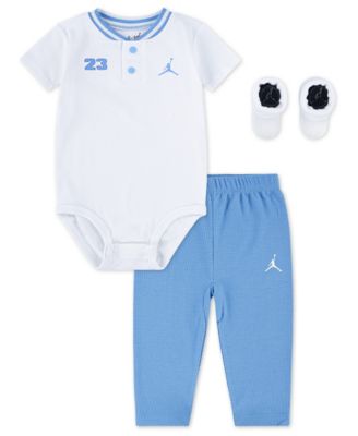Детский комплект Jordan Jumpman Bodysuit Pants and Socks 3-Piece