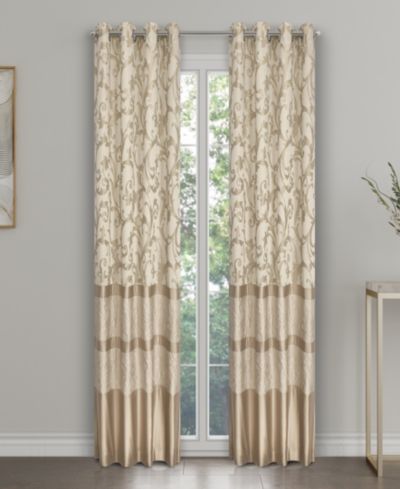 Royal Court пара штор с люверсами Spectra 50" x 84"
