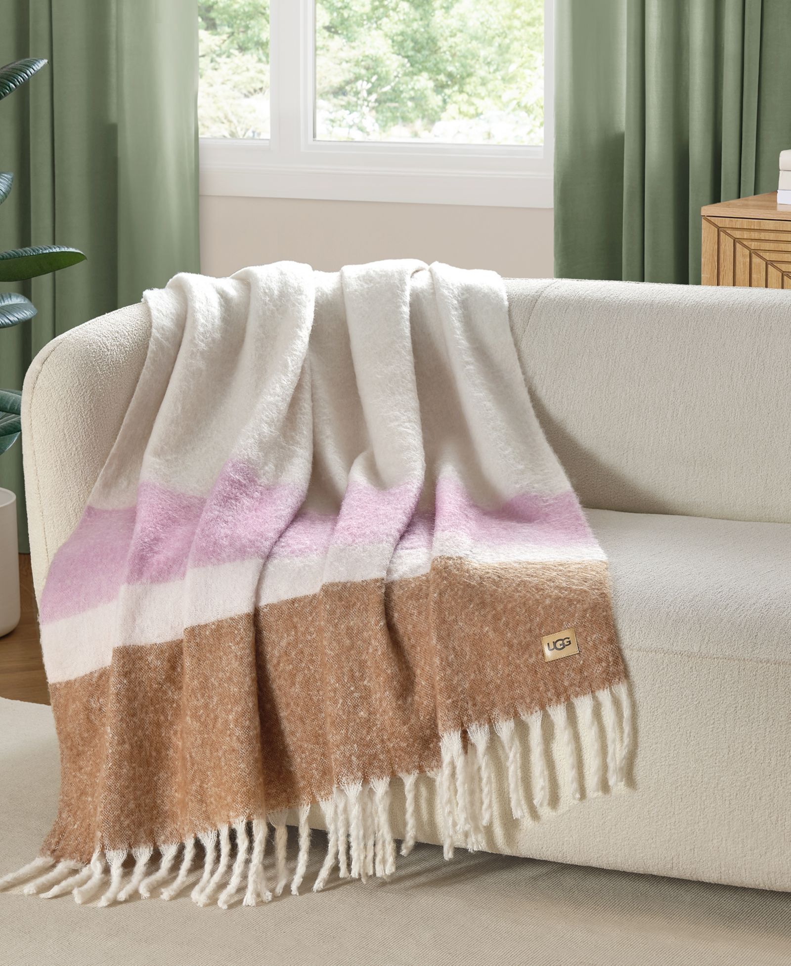 Плед UGG® Simona Faux Mohair 50" x 70"