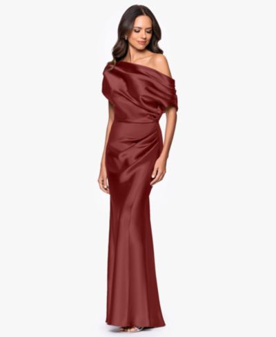 Betsy & Adam Women's Off-The-Shoulder Gown