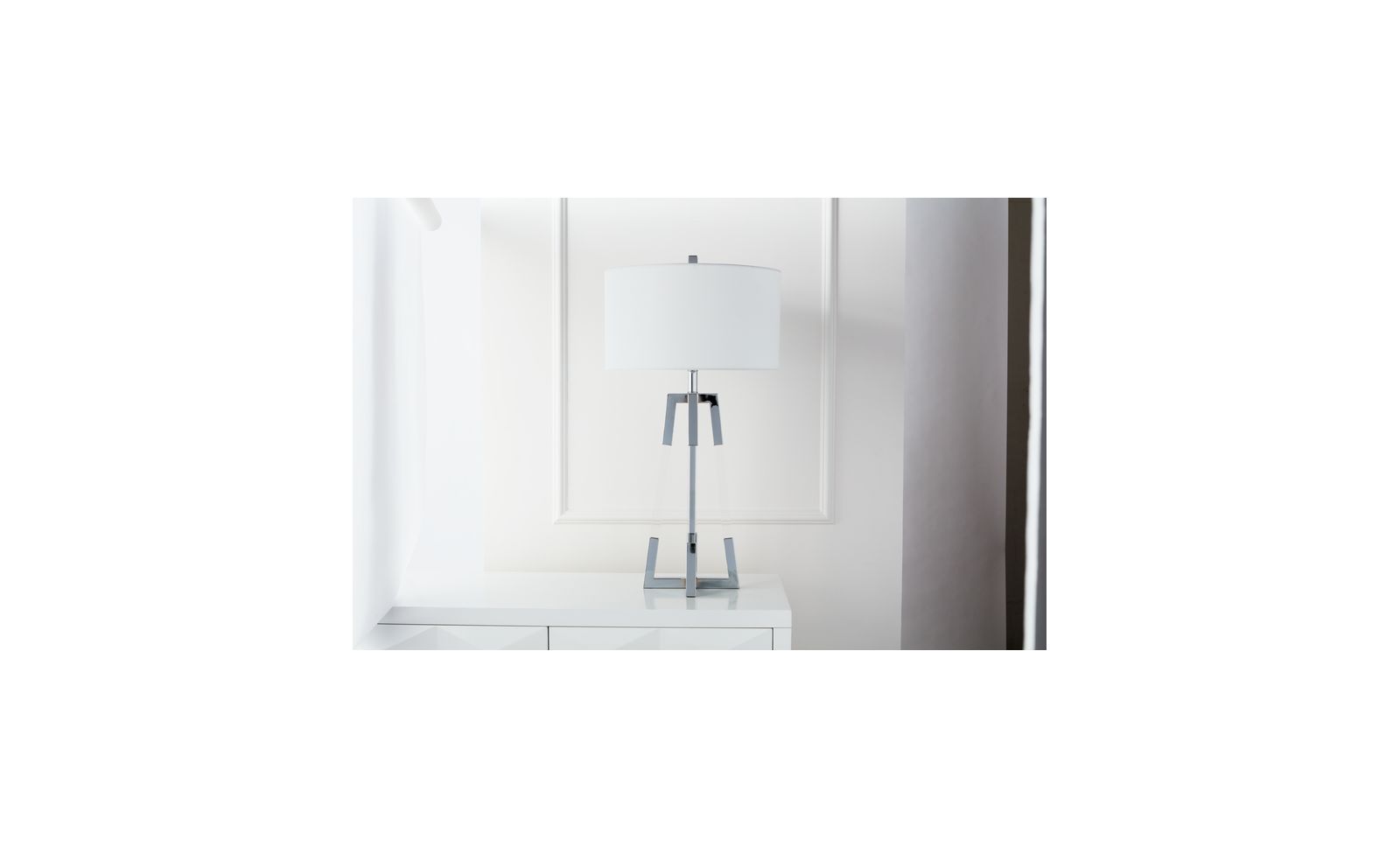 Z Gallerie Rollins Table Lamp