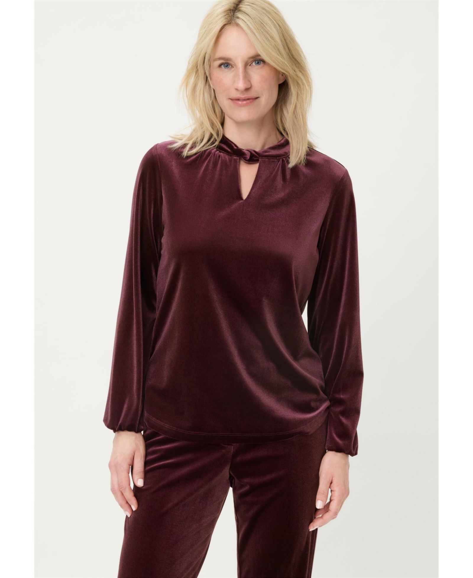 Olsen Women's Velvet Peekaboo Top