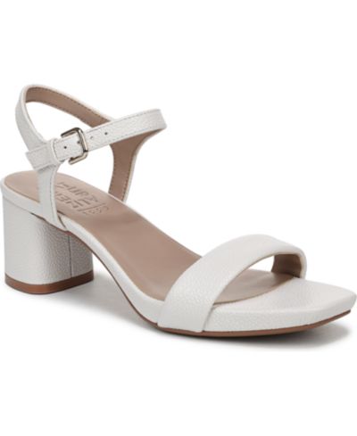 Naturalizer Женские сандалии на низком каблуке с ремешком на щиколотке Izzy Ankle Strap