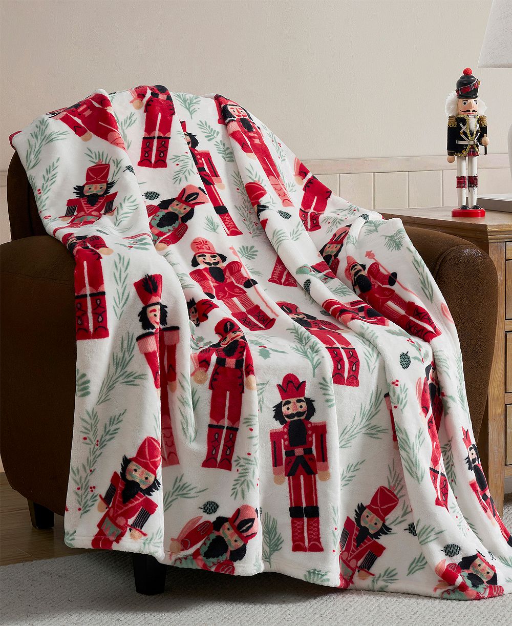 Hallmark Holiday Printed Plush Throw, 50" x 70"