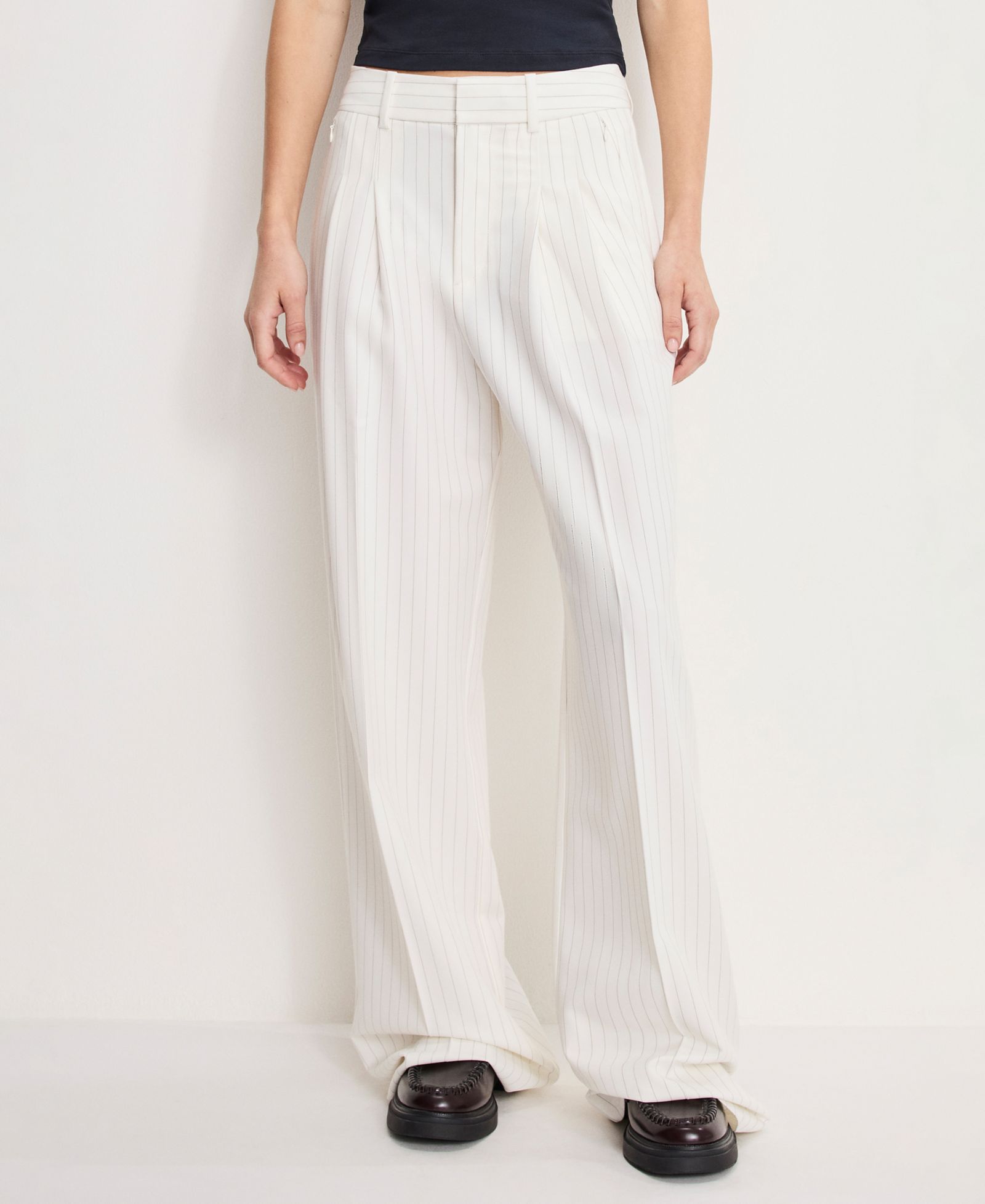 Женские классические брюки Good American Essential Suiting