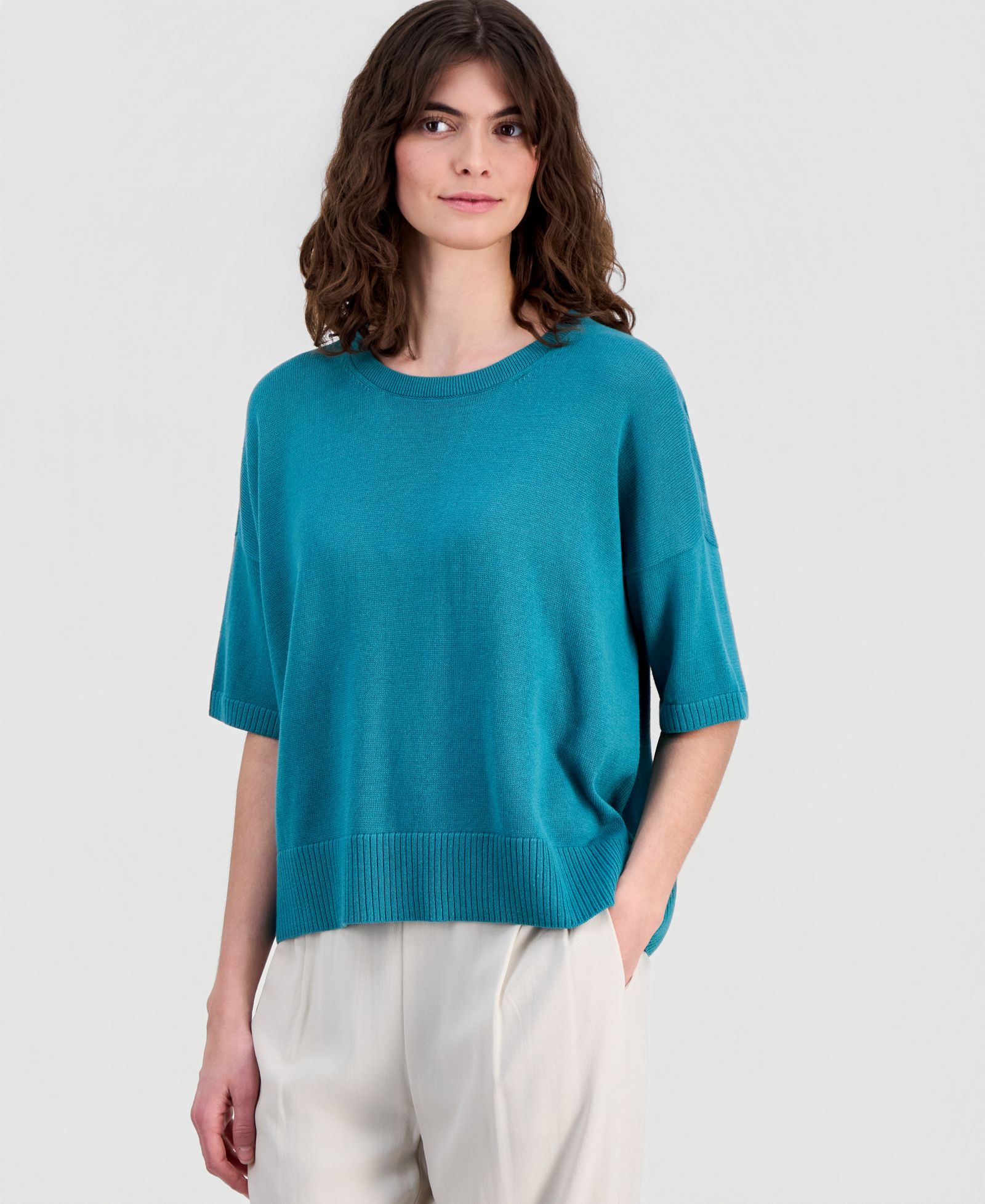 Женский топ Eileen Fisher с круглым вырезом