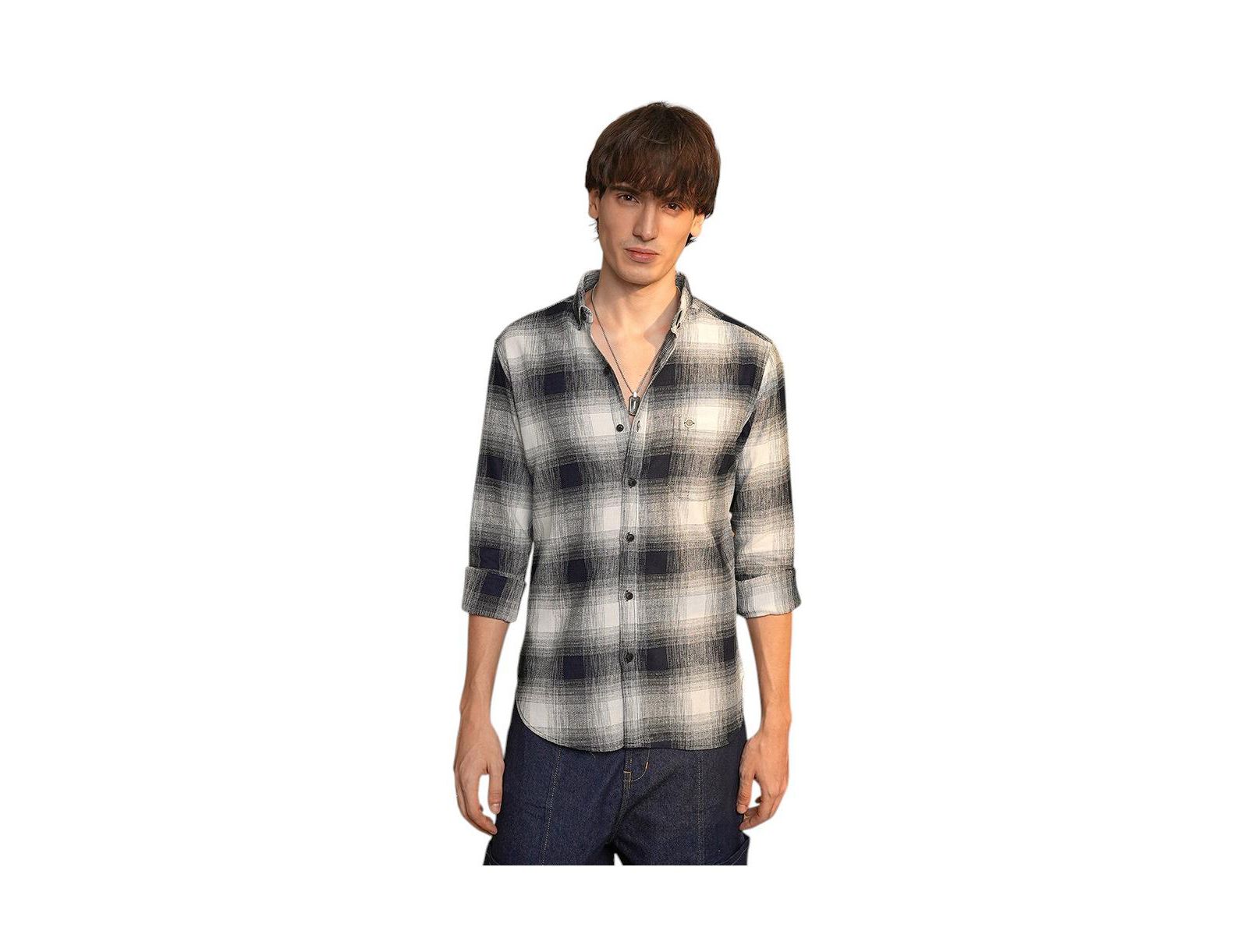 Campus Sutra Men's Charcoal Black & Ivory White Ombre Buffalo Check Shirt