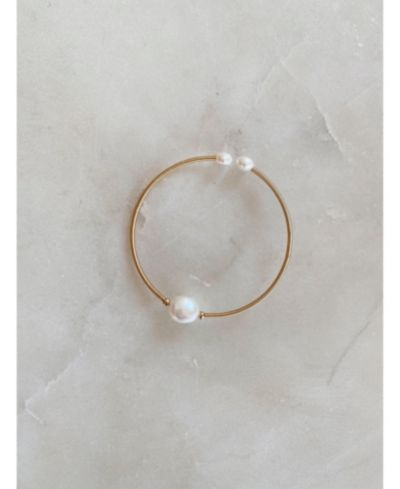 Untamed Petals Parlor Pearl Bracelet
