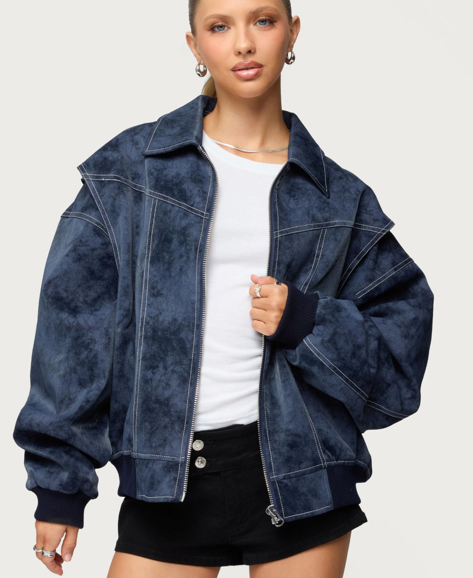 Женская бомбер-куртка Edikted Ownley Oversized Faux Leather