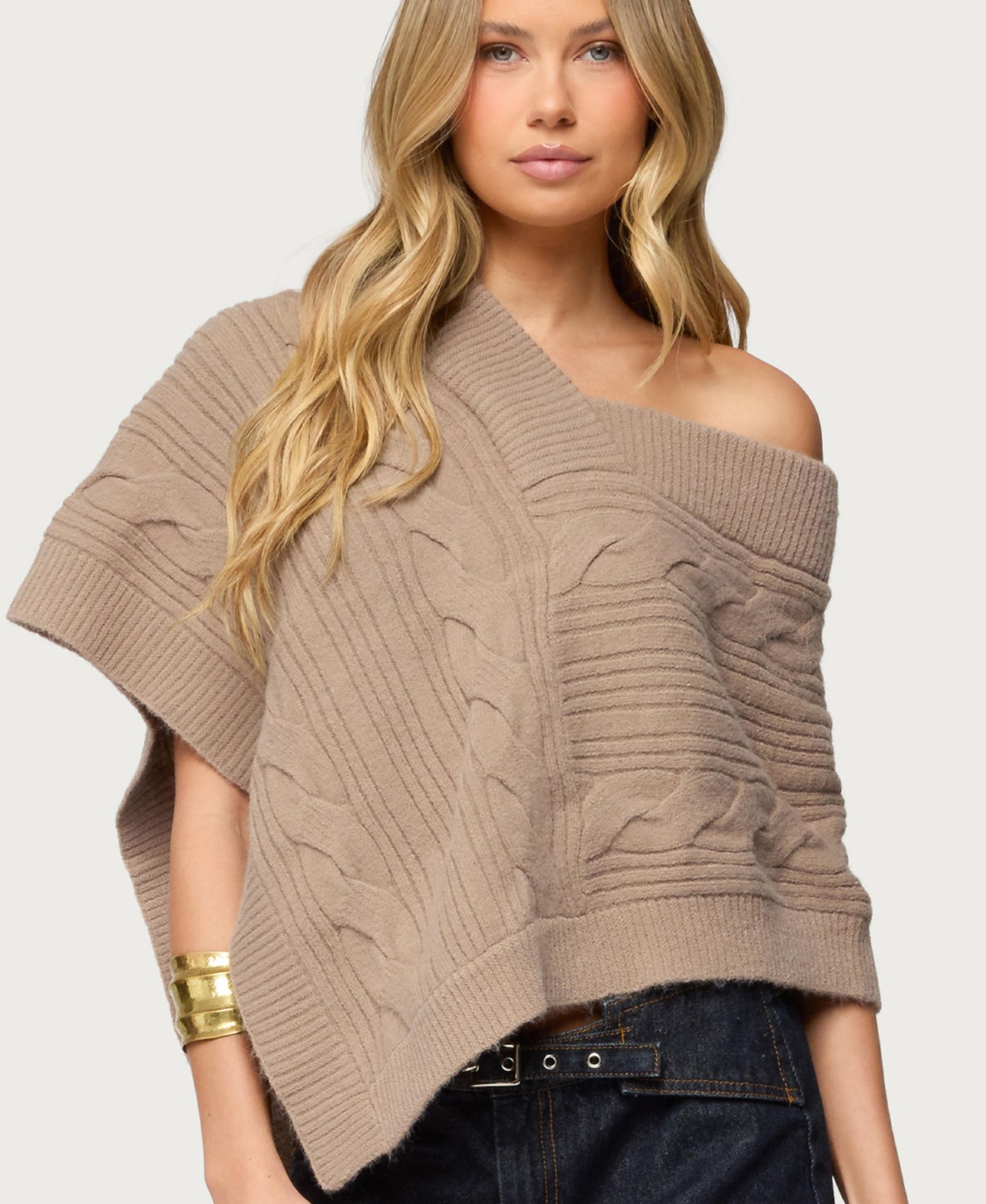 Женское пончо Edikted Women's Vickey Cable Knit Poncho