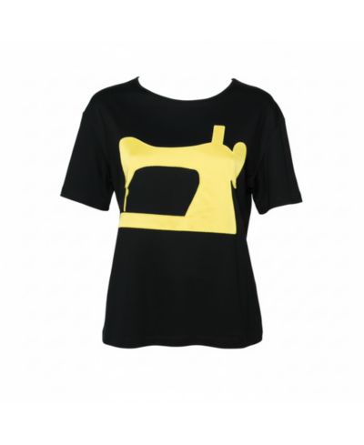 Женская футболка Moschino с аппликацией в виде швейной машинки