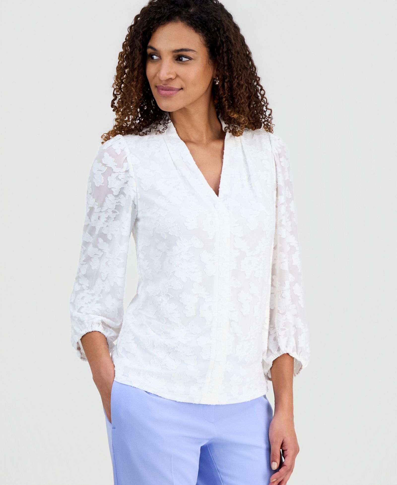 Женская блузка Kasper Burnout Floral V-Neck с рукавами 3/4 Balloon, Regular & Petite