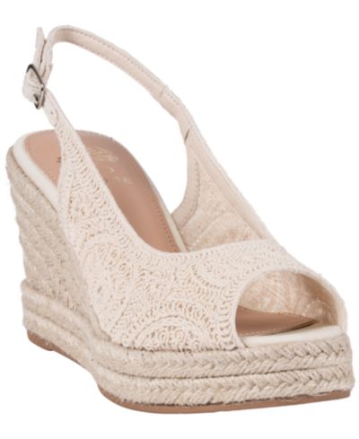 Женские сандалии GC Shoes Women's Bowery Crochet Espadrille Wedge