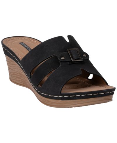 GC Shoes Women's Molane Hardware Wedge Sandals