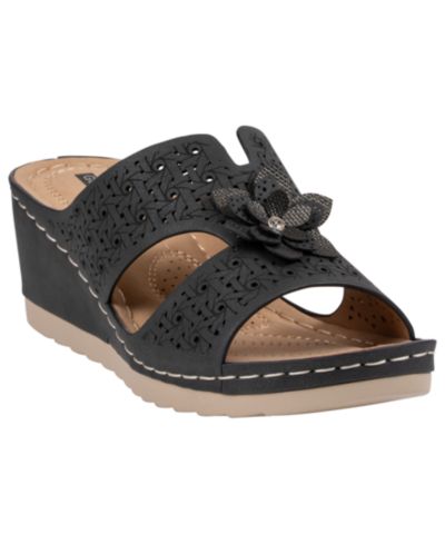 GC Shoes Women's Nancia Floral Round Toe Wedge Sandals