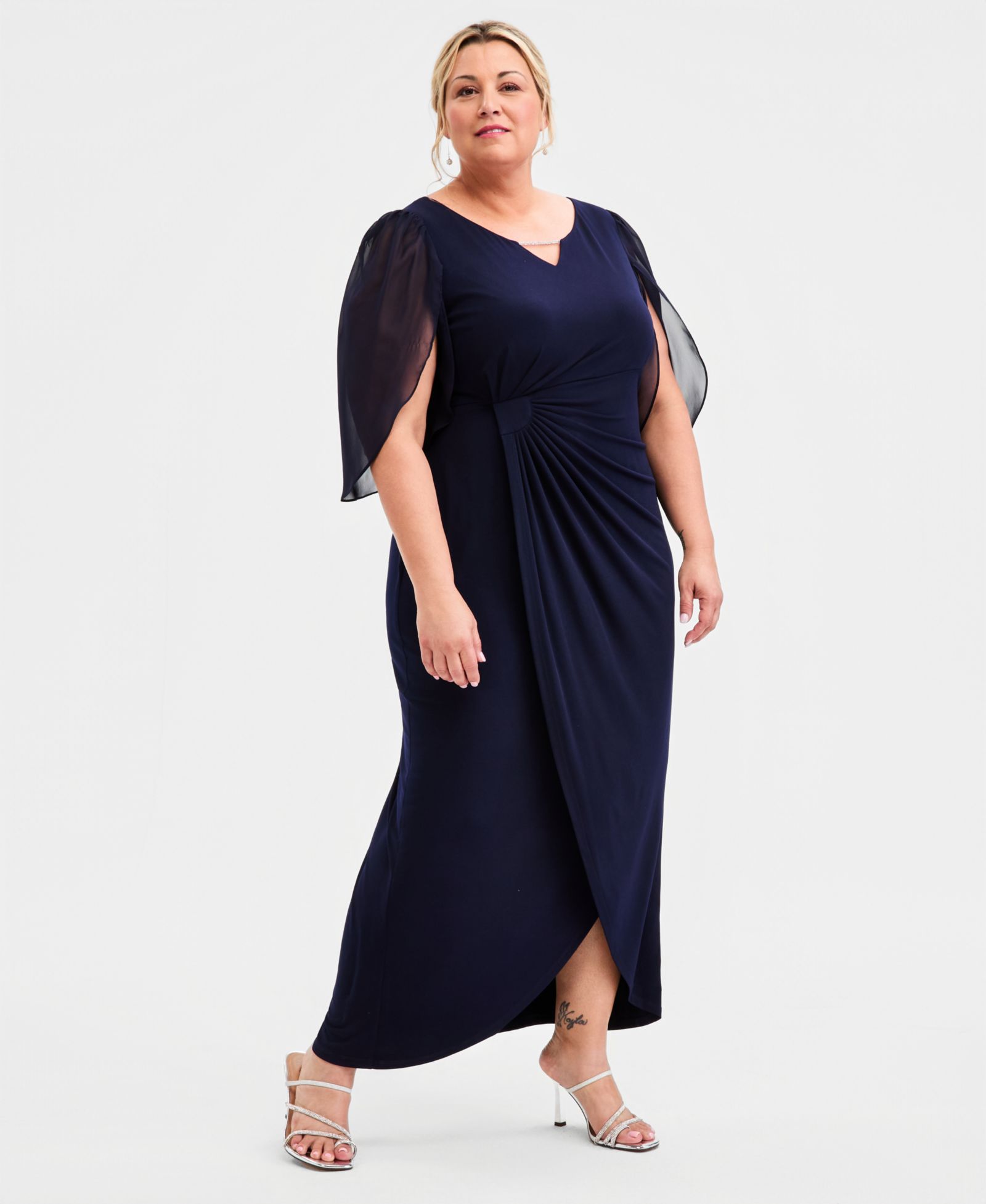 Connected Plus Size платье с отделкой стразами