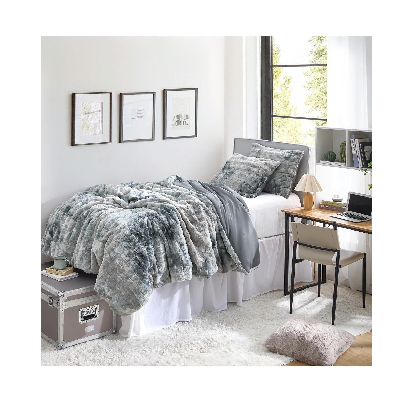 Coma Inducer Chunky Bunny Spotty Yoga Oversized Comforter