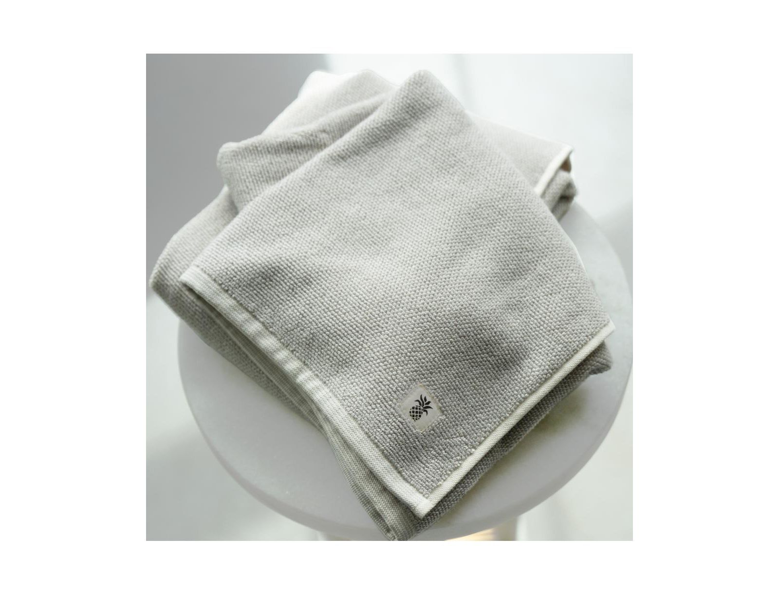 Cariloha Two Toned Bath Sheet | 40"x72" | Turkish Cotton and Viscose Material Blend | Extra Smooth, Odor Resistant and Highly Absorbent