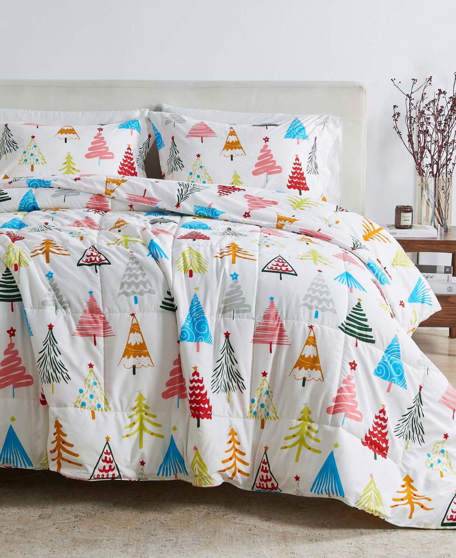 Linery & Co Holiday Down Alternative Comforter and Sham Set