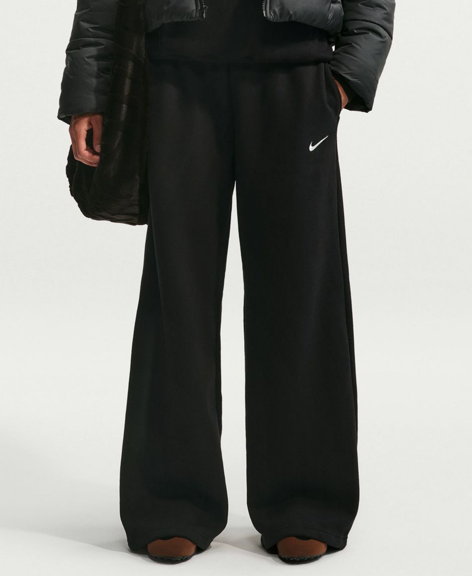Nike Women's Studio Fleece Medium Weight Mid-Rise Wide-Leg Pants