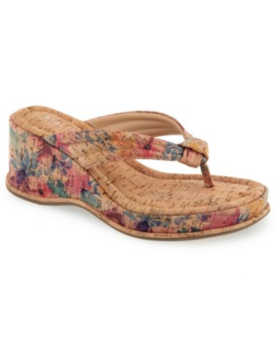 Kenneth Cole Reaction Women's Rixton Wedge Thong Sandals