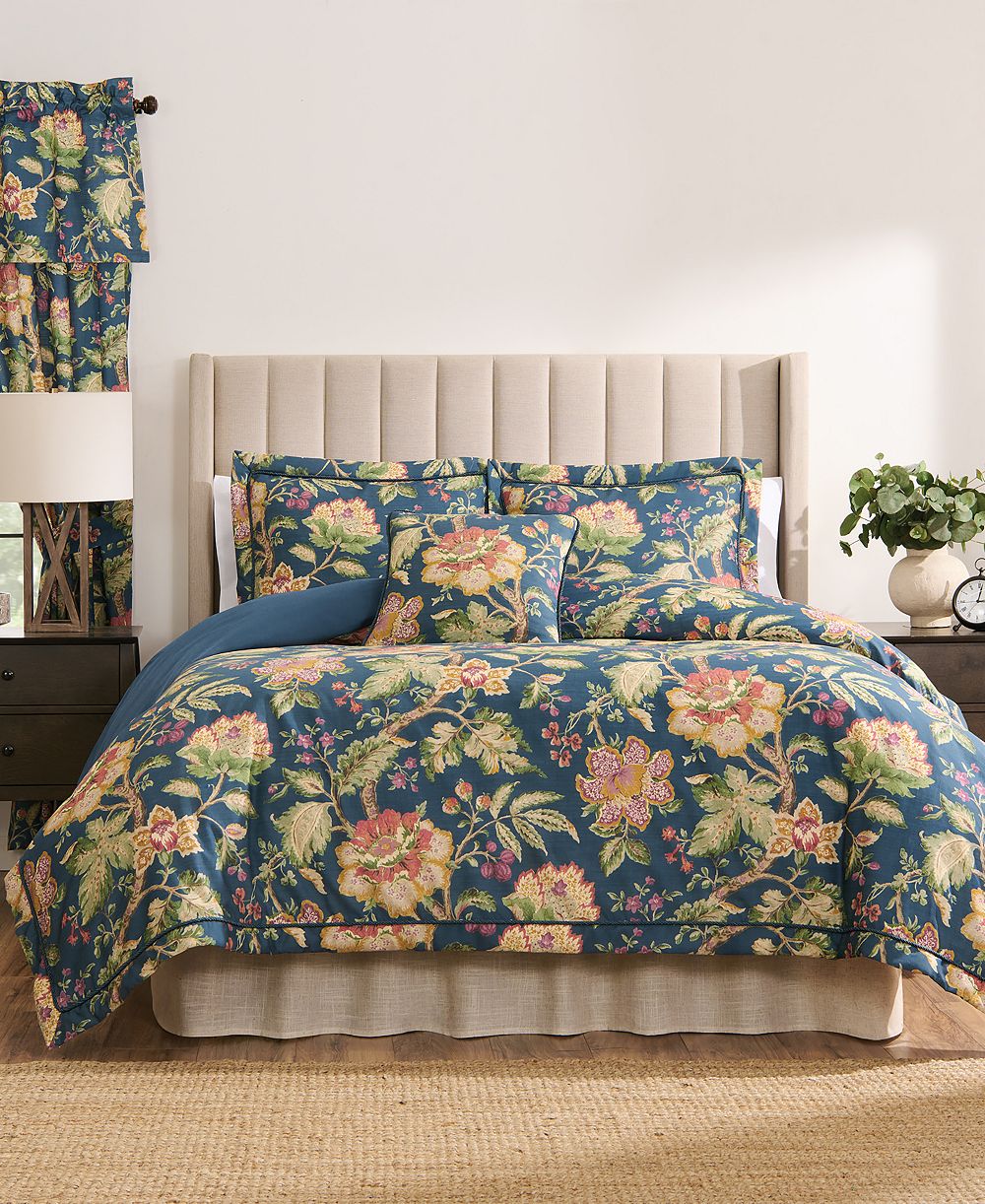 Комплект постельного белья Rose Tree Secret Garden Floral 4-Pc. Comforter Set, King