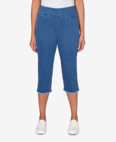 Alfred Dunner Petite Classic Super Stretch Denim Fringe Capri Pants